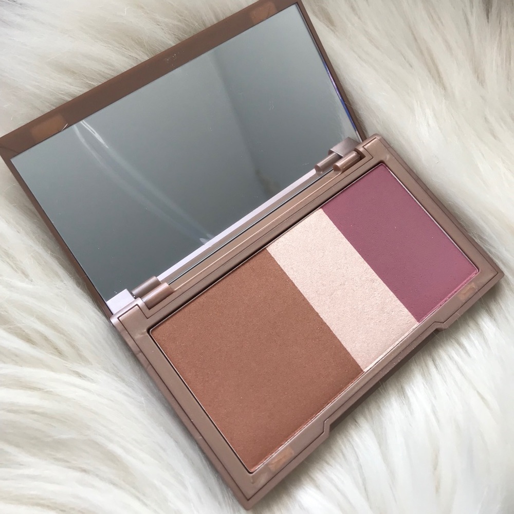 Urban Decay Naked Flushed